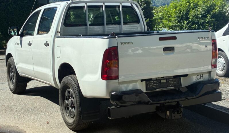 
								TOYOTA Hilux 4×4 DoubleCab LineaLuna (Pick-up) full									