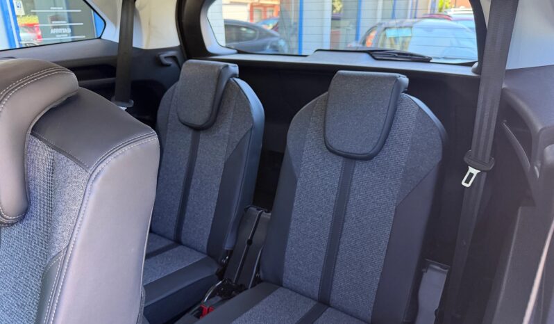 
								PEUGEOT 5008 1.2 Pure Tech Allure (SUV / Fuoristrada) full									