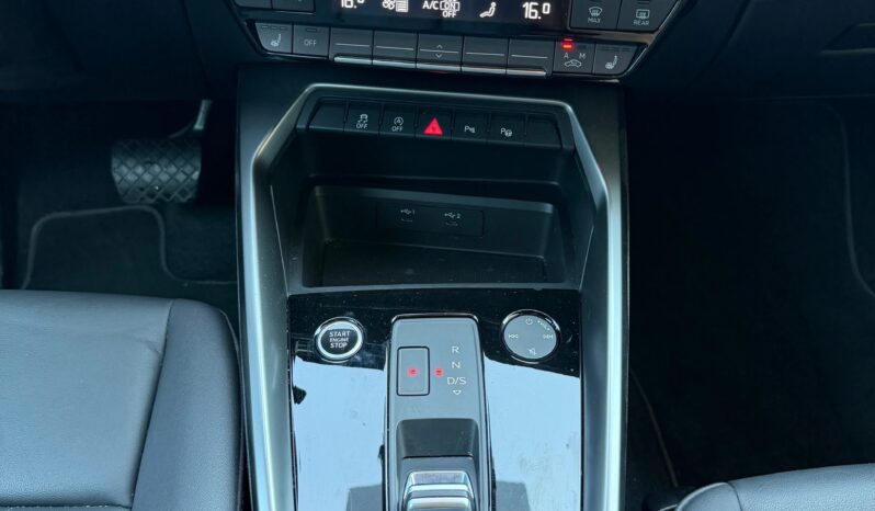 
								AUDI A3 Sportback 35 TDI full									