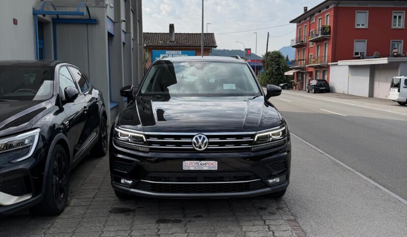 
								VW Tiguan 2.0TSI Highline 4Motion DSG full									