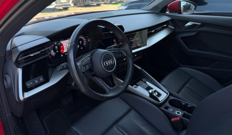 
								AUDI A3 Sportback 35 TDI full									