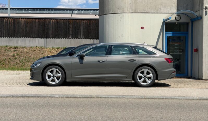 
								AUDI A6 Avant 40 TDI Sport Attraction quattro S-tronic full									